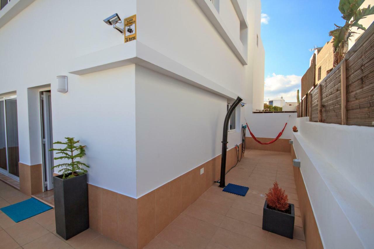 Punta Mujeres Casa Alvaria מראה חיצוני תמונה